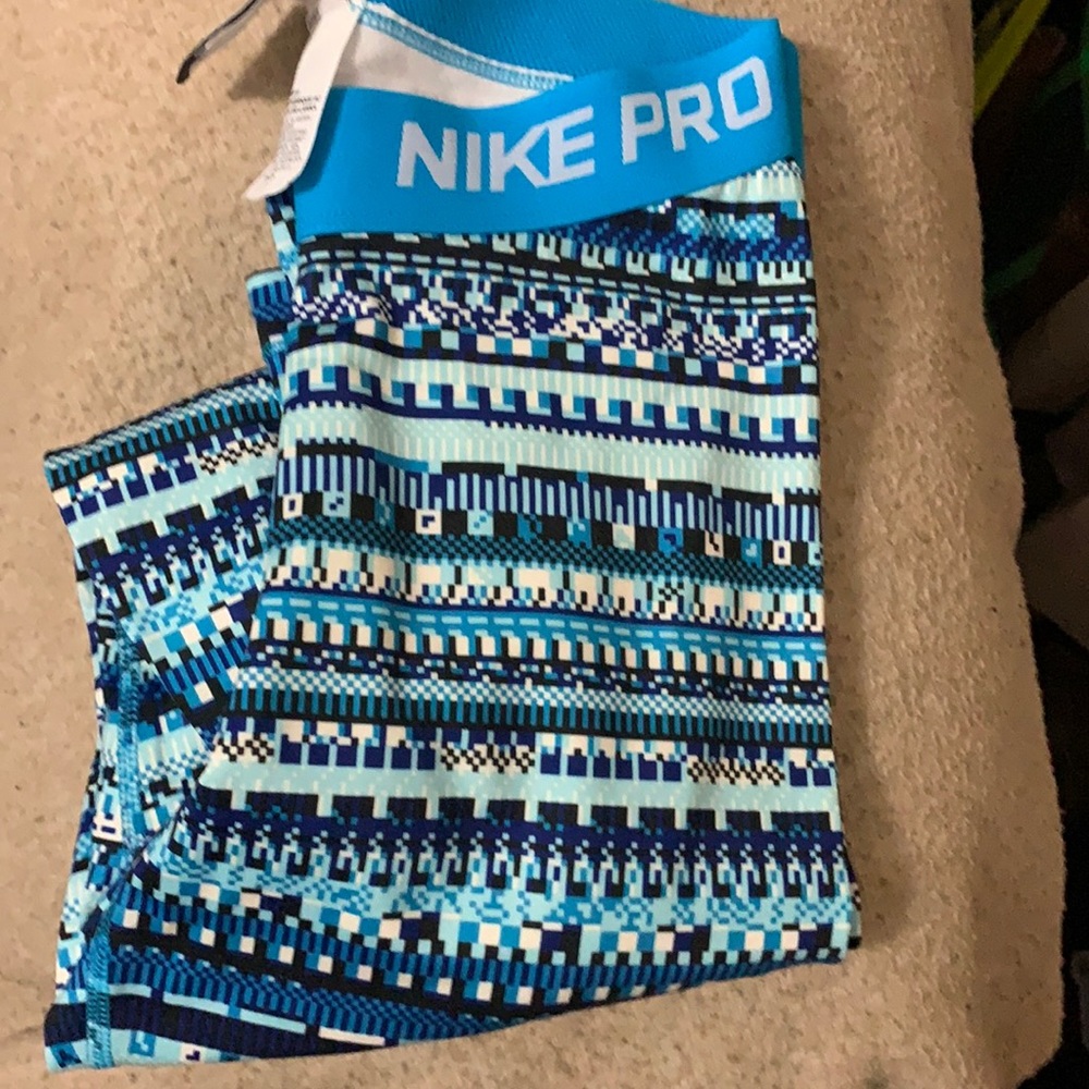 Nike leggings